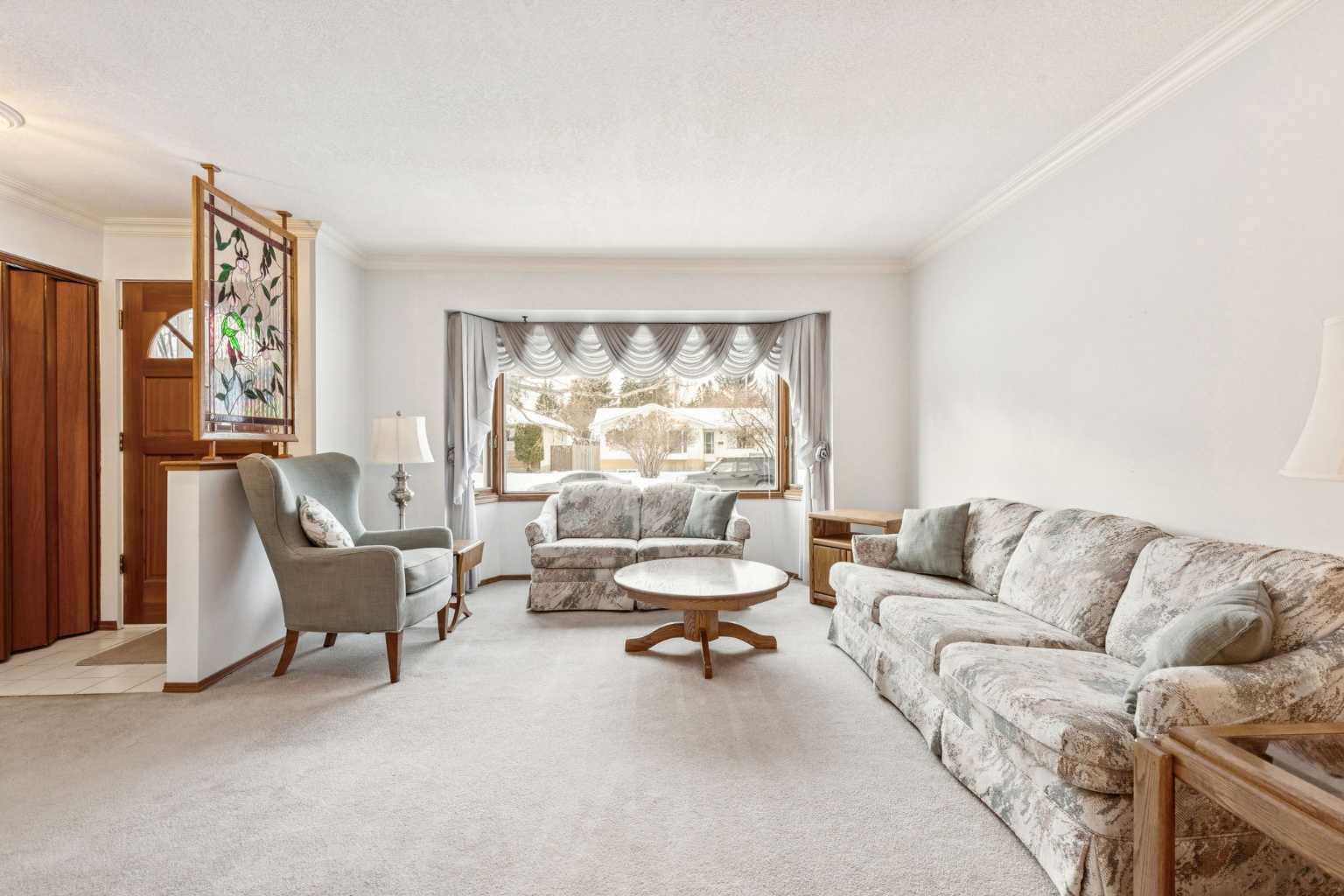 34 Atlanta Crescent SE