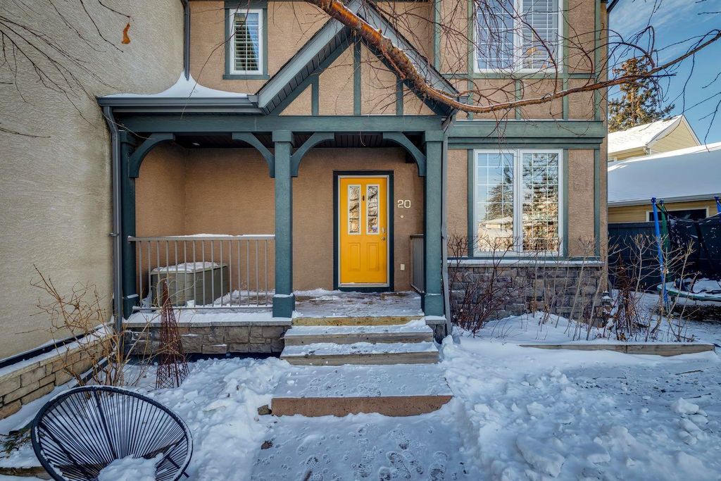 Photo of 20 Ypres Lane SW, Calgary, AB T2T 5M9 (MLS # A2287551)