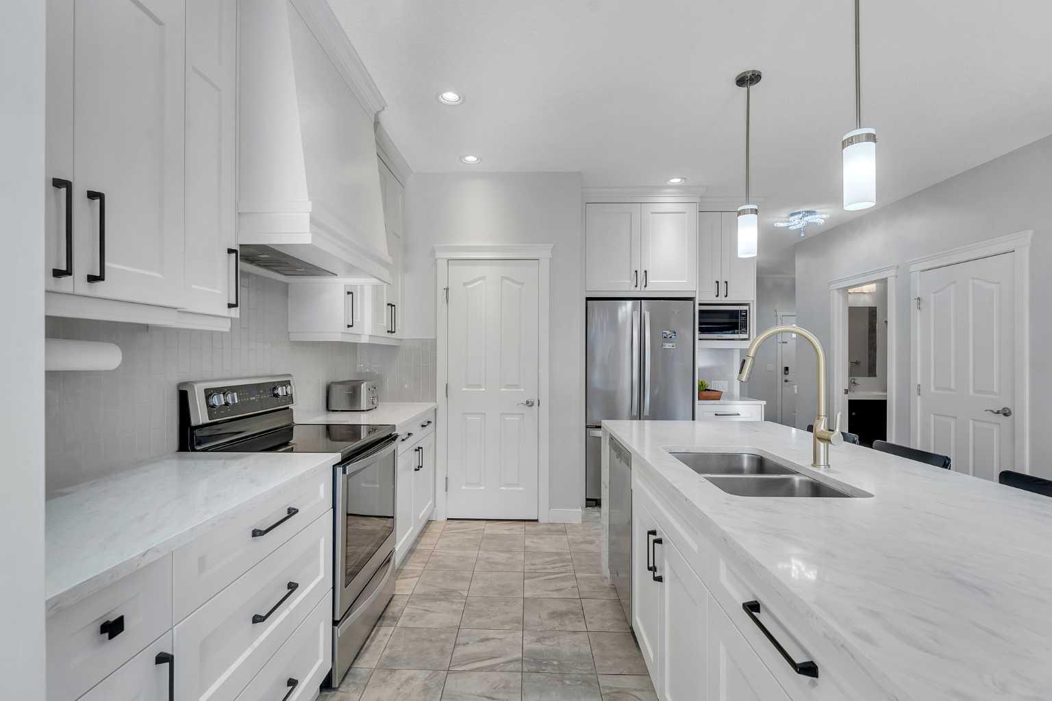 1535 Ravensmoor Way SE