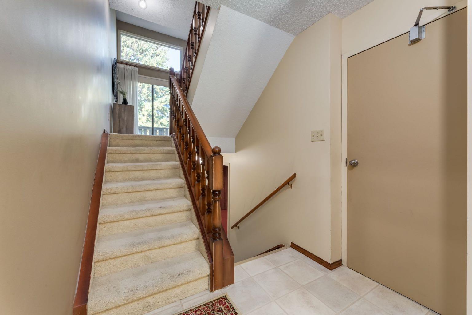 20 Point Mckay Court NW