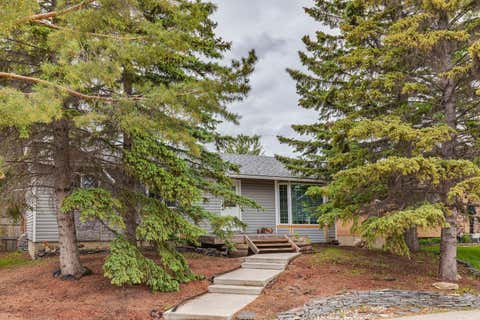 Photo of 1288 Lake Sylvan Drive SE, Calgary, AB T2J 3C8 (MLS # A2320195)
