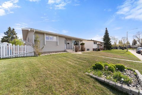 Photo of 6306 44A Avenue, Camrose, AB T4V 2V7 (MLS # A2313185)