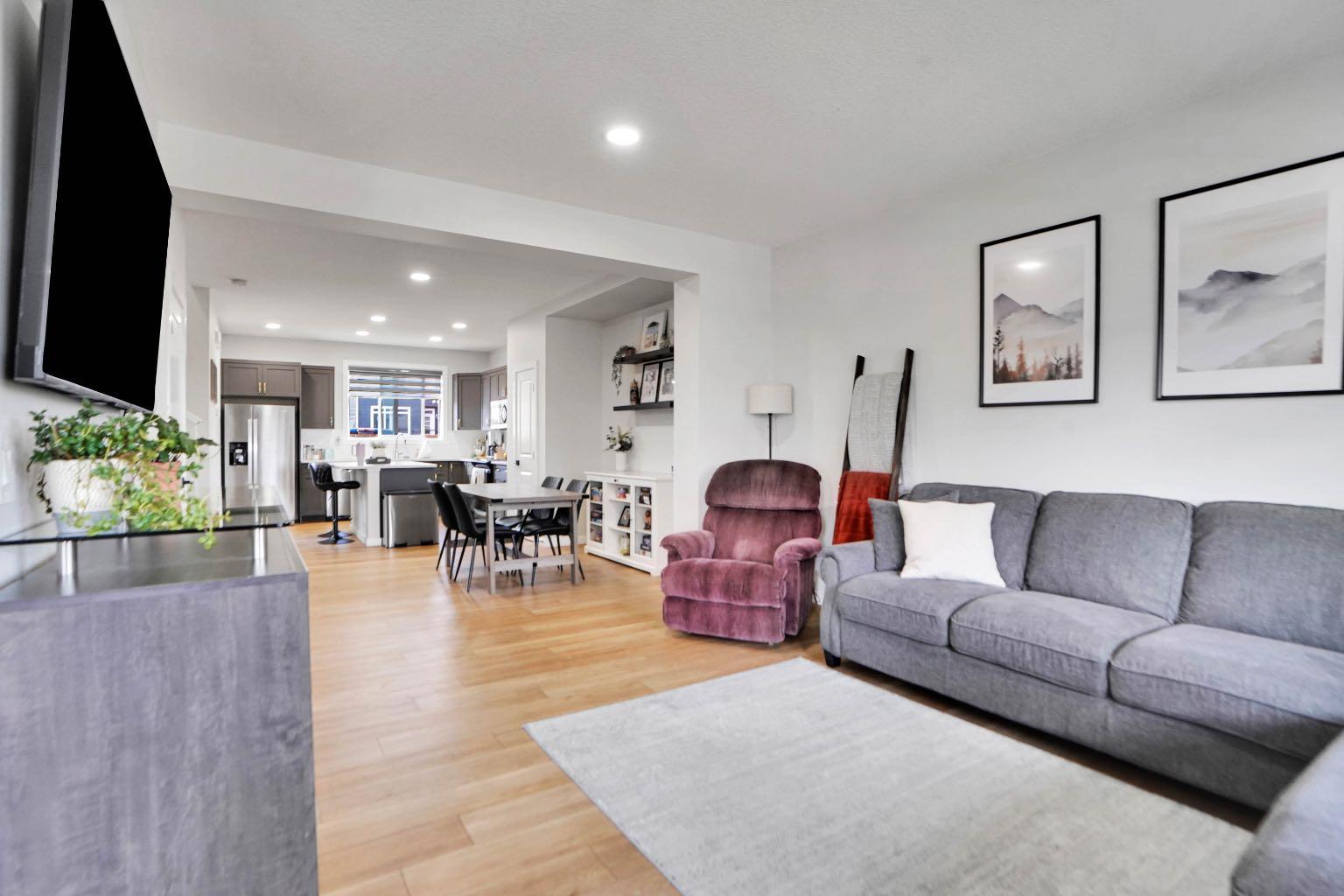 112 Langwell Common SE