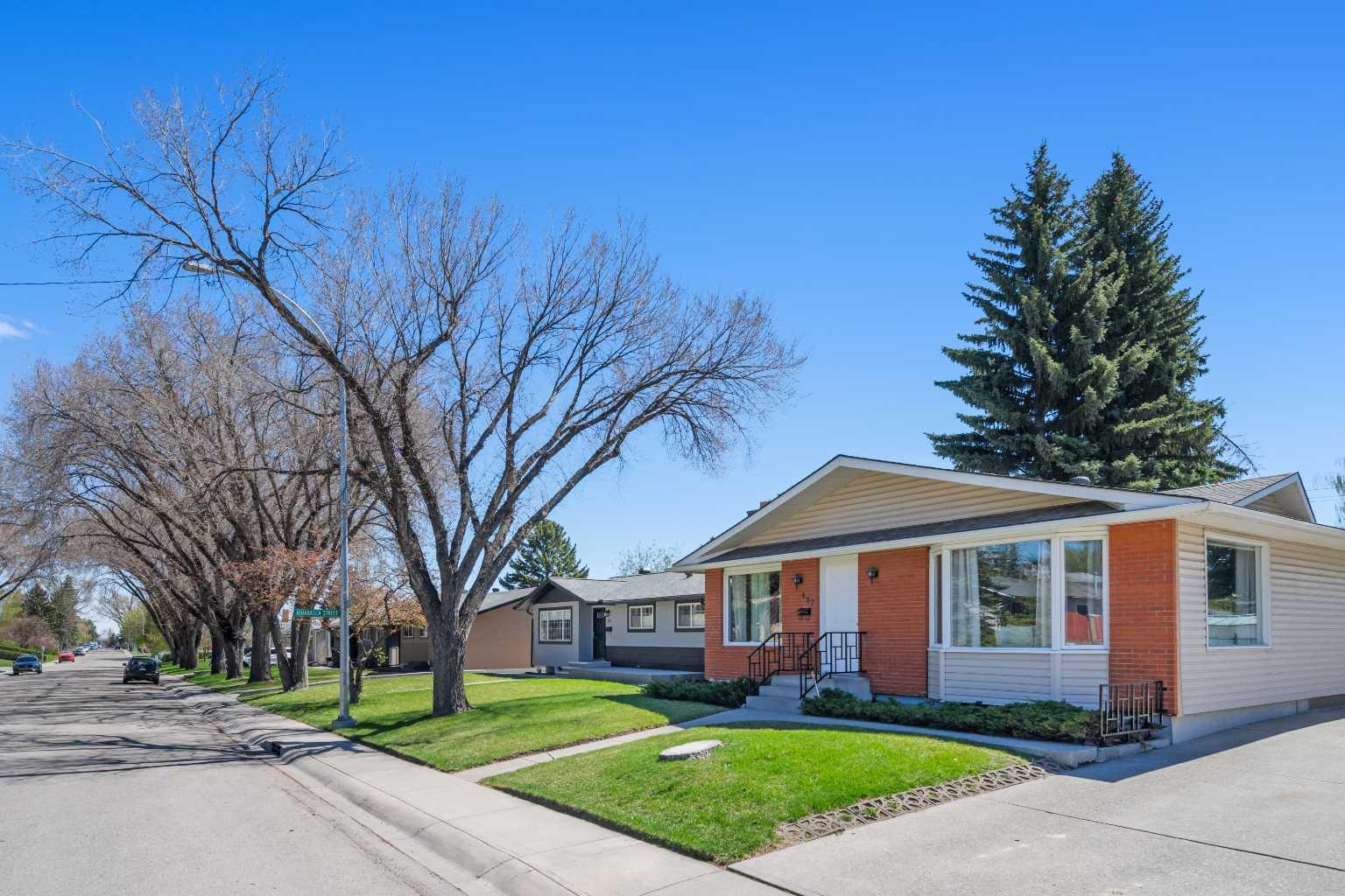 487 Arlington Drive SE