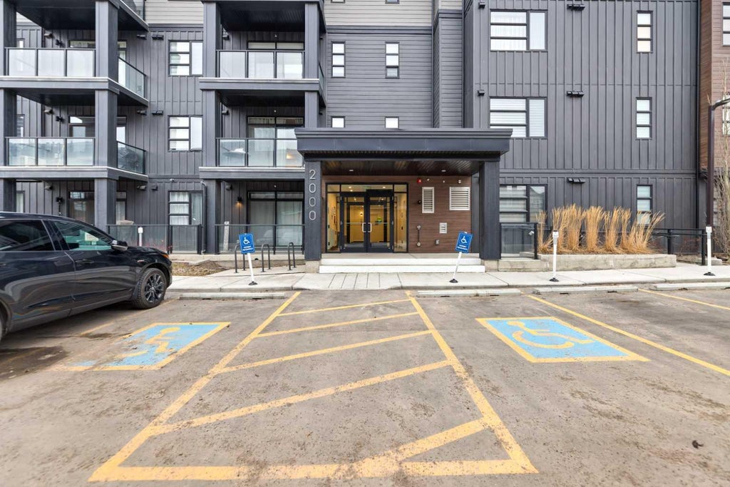 Photo of 55 Lucas Way NW #2305, Calgary, AB T3P 2C7 (MLS # A2302824)