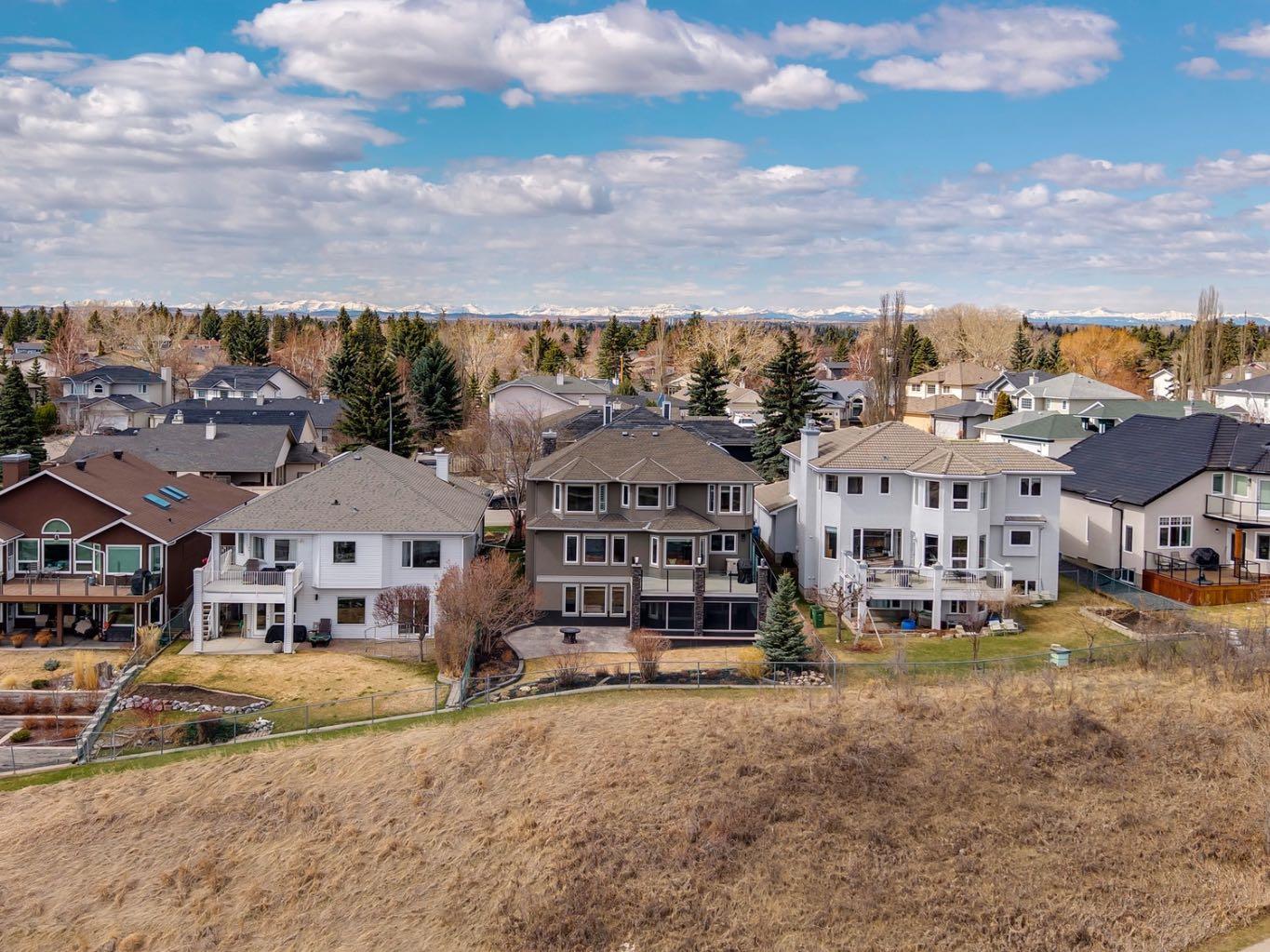 266 Diamond Drive SE