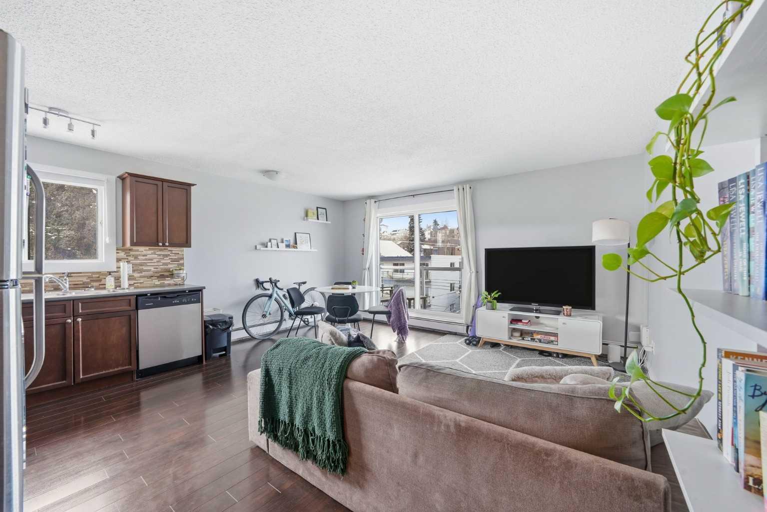 2117 16 Street SW 402