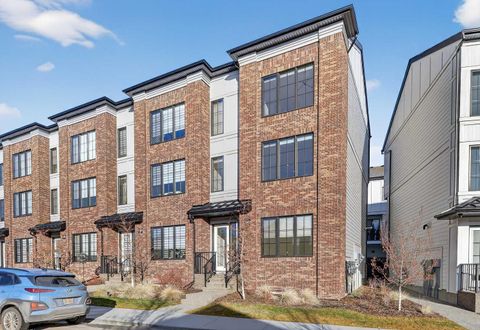 140 Discovery Drive SW Calgary AB T3H 4N7