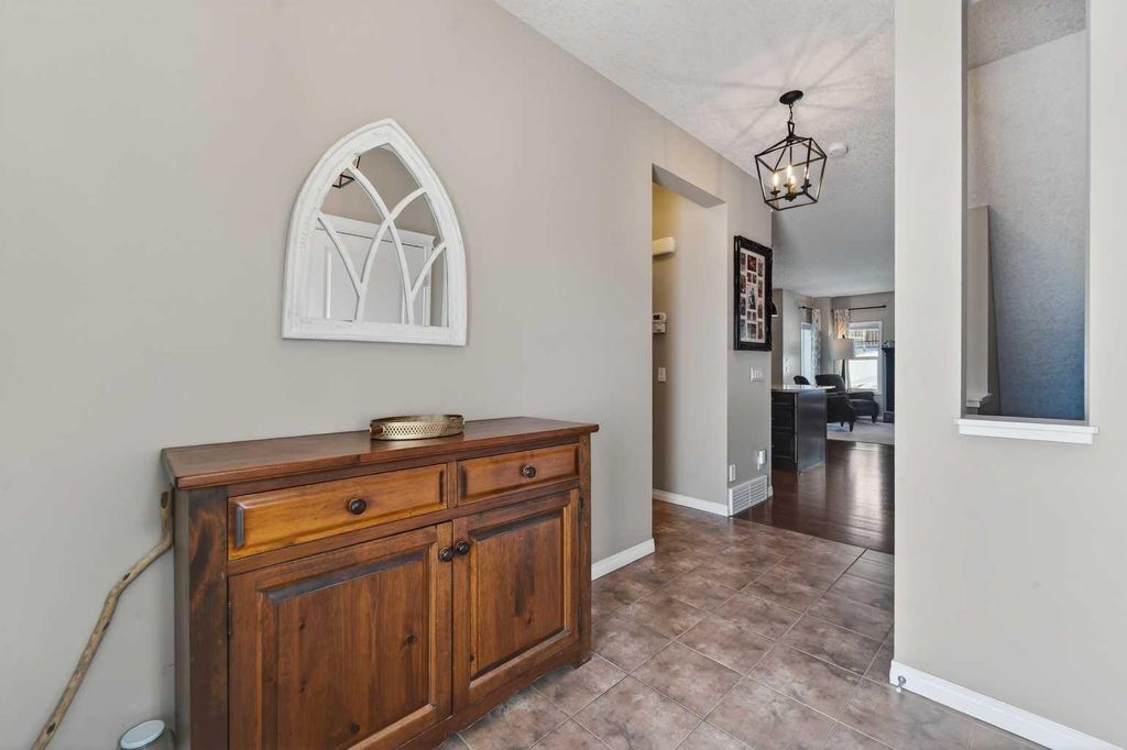 Photo of 183 Reunion Grove NW, Airdrie, AB T4B 0Z3 (MLS # A2314108)