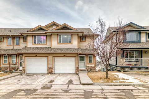 82 Citadel Point NW Calgary AB T3G 5L2