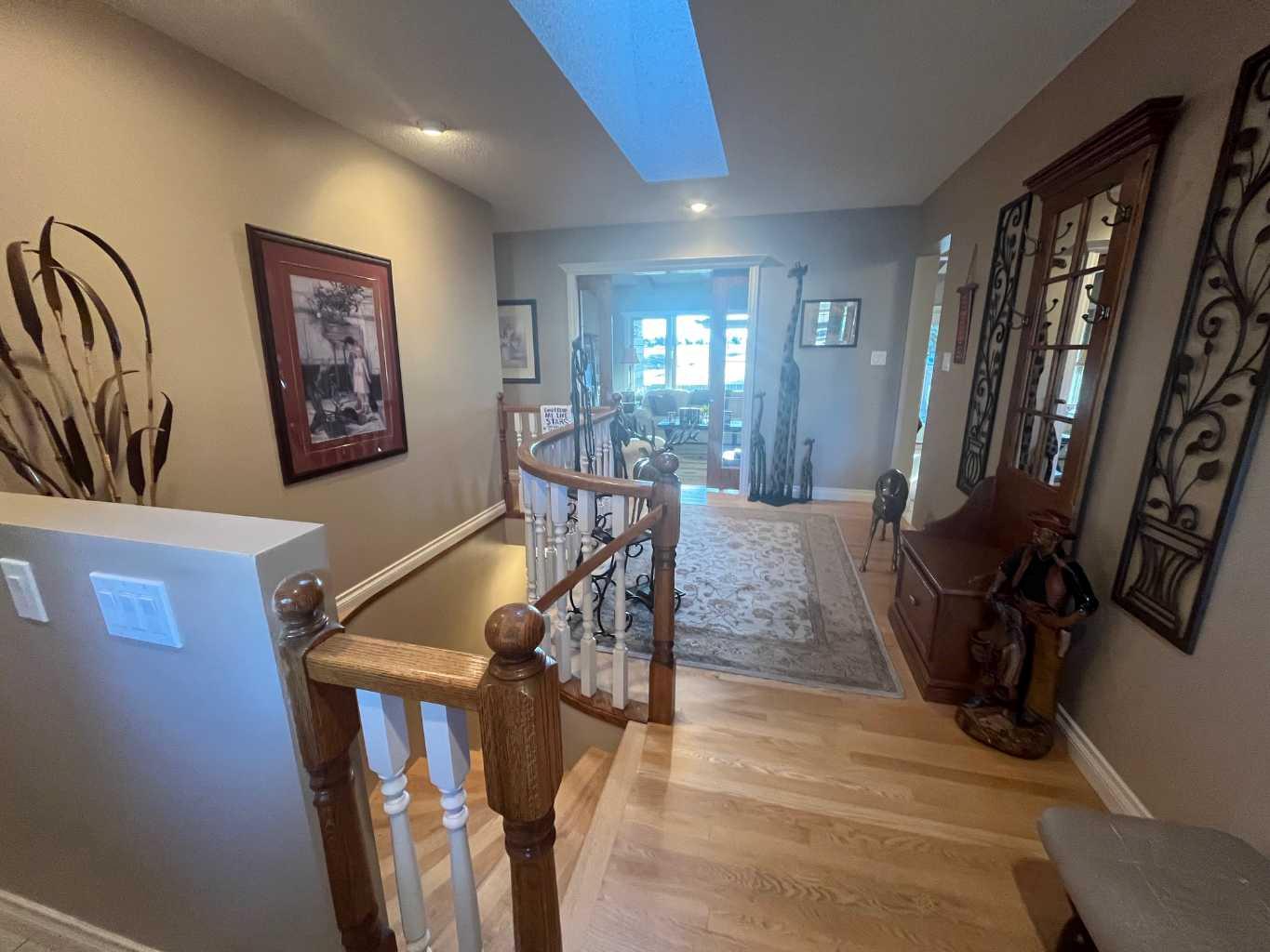 97 Ridgewood Crescent W