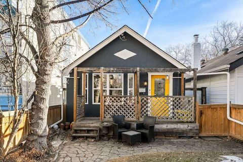 2122 16 Street SW Calgary AB T2T 4E4