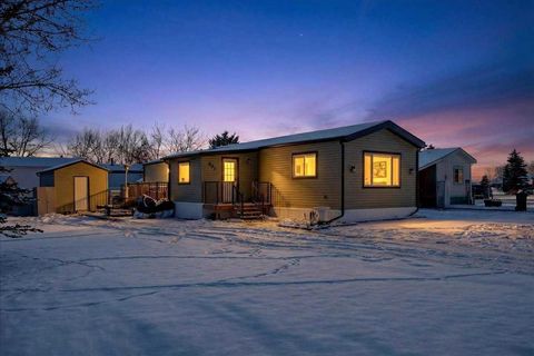 603 Homestead Place High River AB T1V 1K1