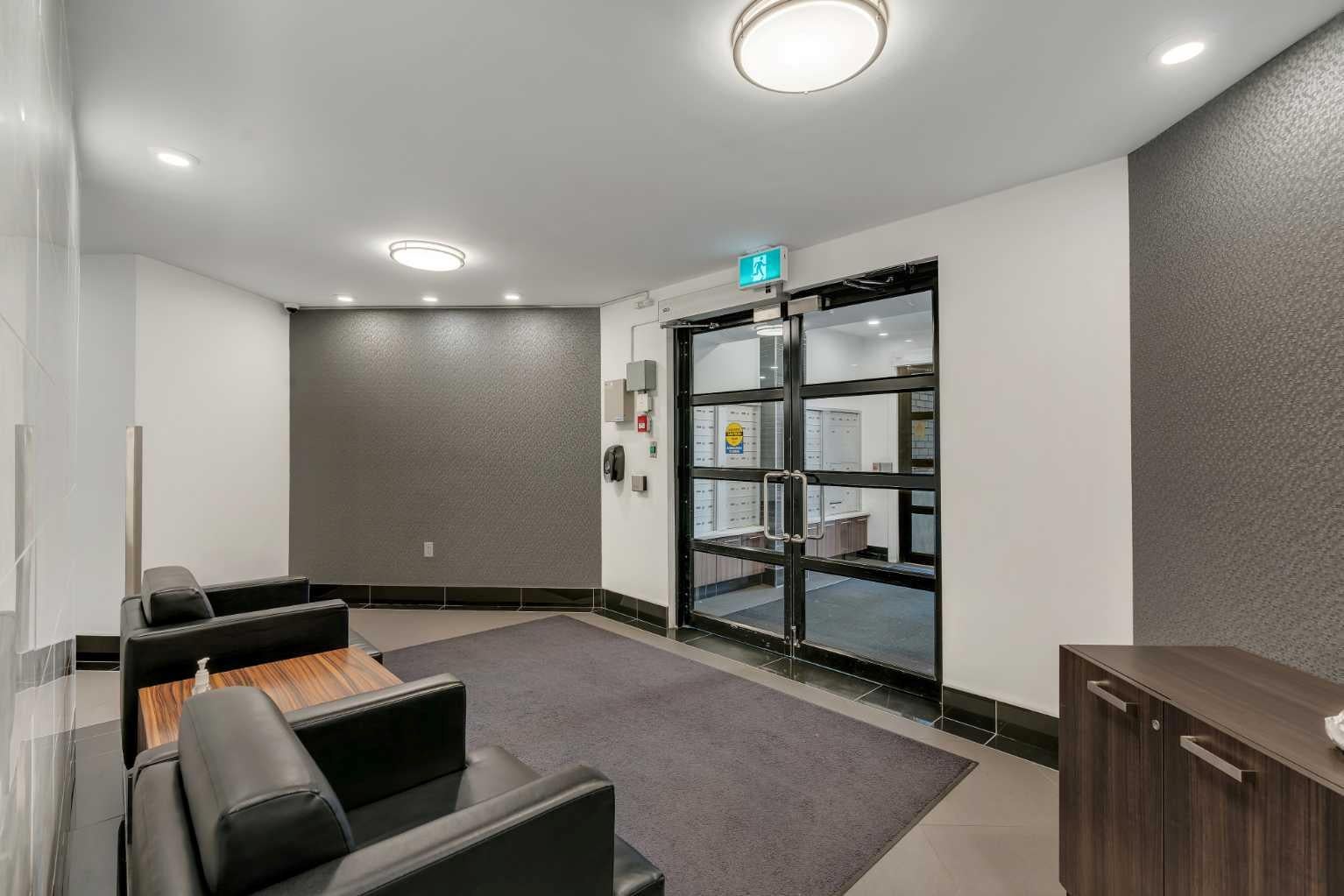 10 Sierra Morena Mews SW 215