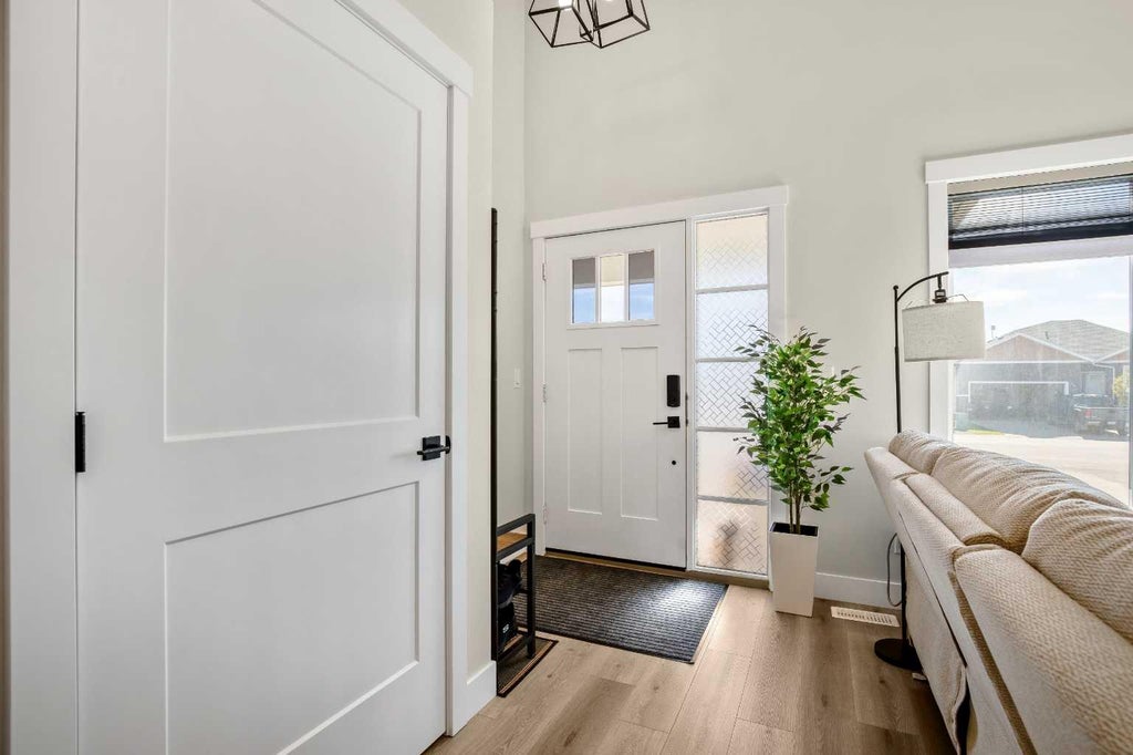Photo of 16 Gardner Close, Cayley, AB T0L 0P0 (MLS # A2349080)