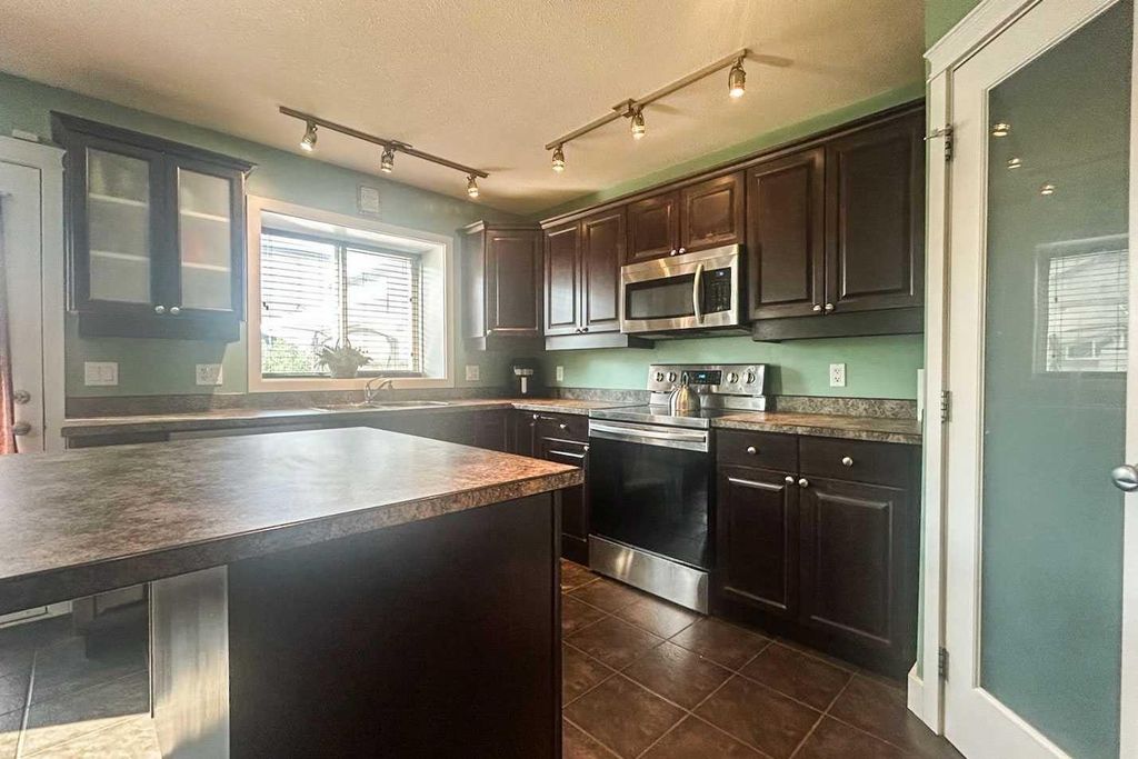 Photo of 161 Trillium Road, Fort McMurray, AB T9K 0H4 (MLS # A2305703)