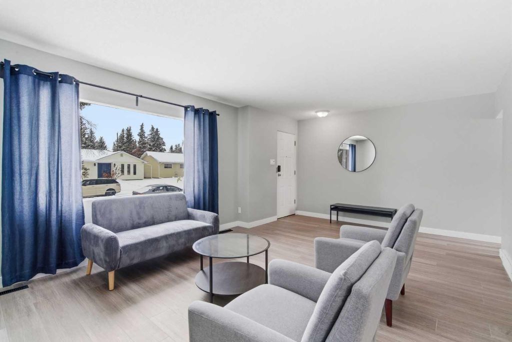 Photo of 173 Gordon Drive SW, Calgary, AB T3E 5B1 (MLS # A2303127)