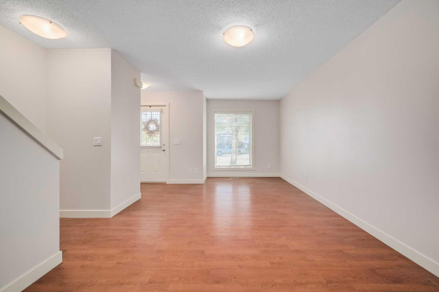 2445 Kingsland Road SE 1203