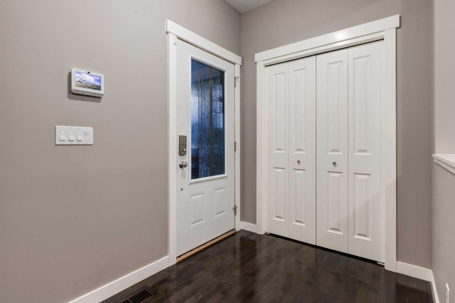 106 SILVERADO SKIES Drive SW