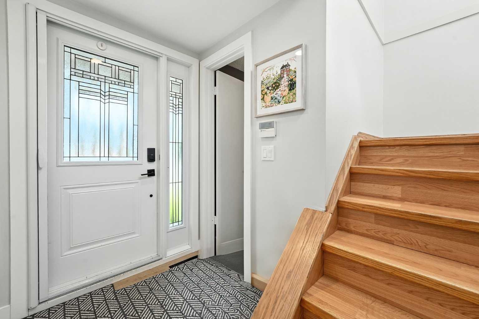 115 Macewan Glen Way NW