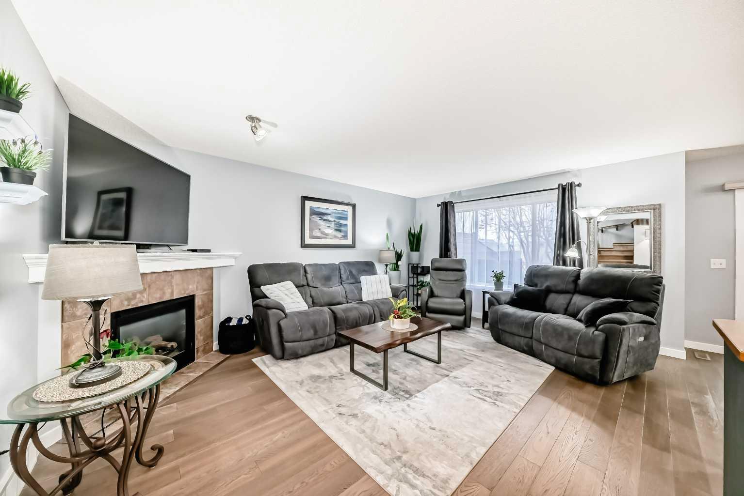 126 Chapalina Park Crescent