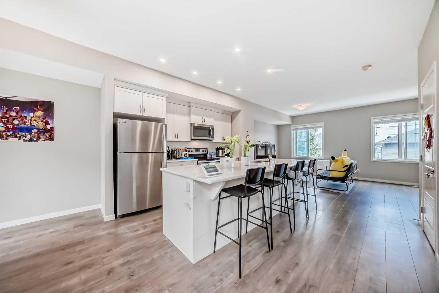 621 Nolanlake Villas NW