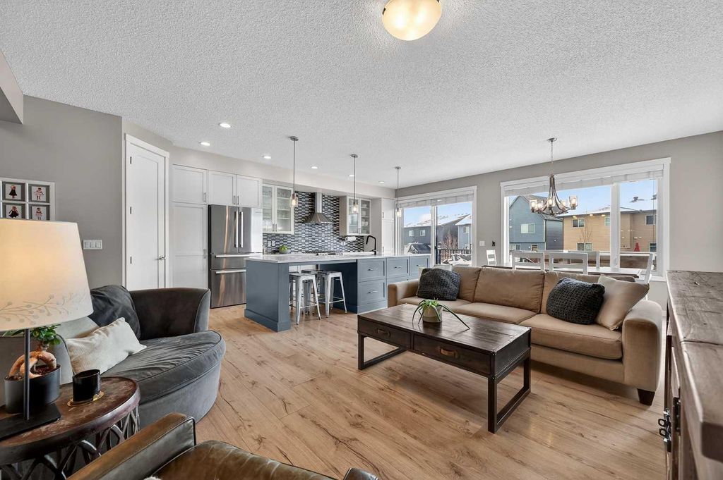 Photo of 24 Walden Mount SE, Calgary, AB T2X 0Z9 (MLS # A2288697)