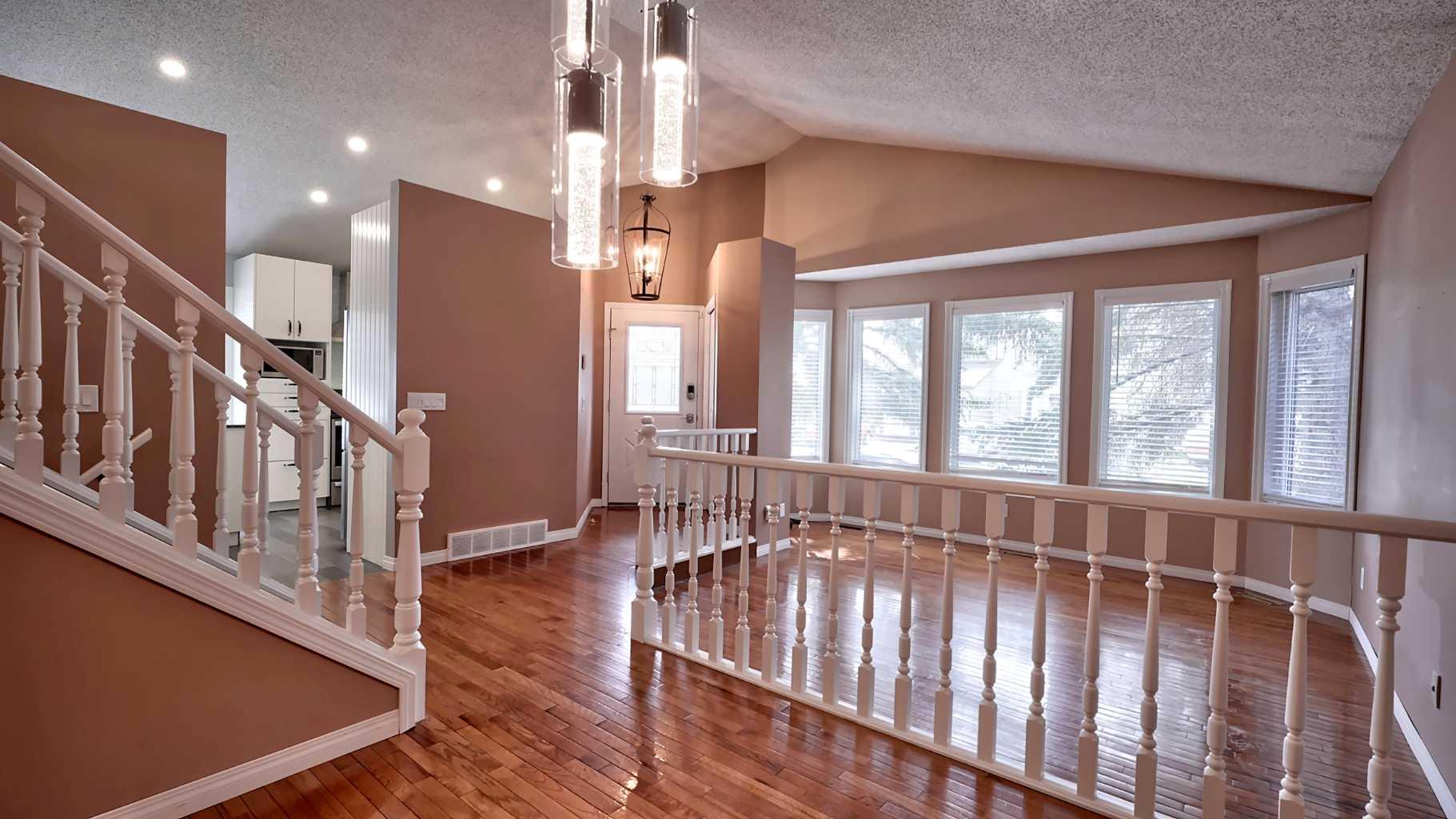 48 Riverbrook Road SE