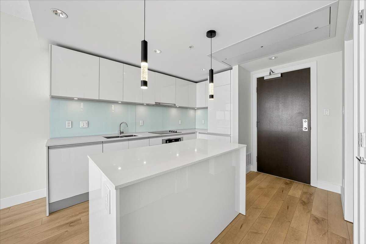 1122 3 Street SE 2703