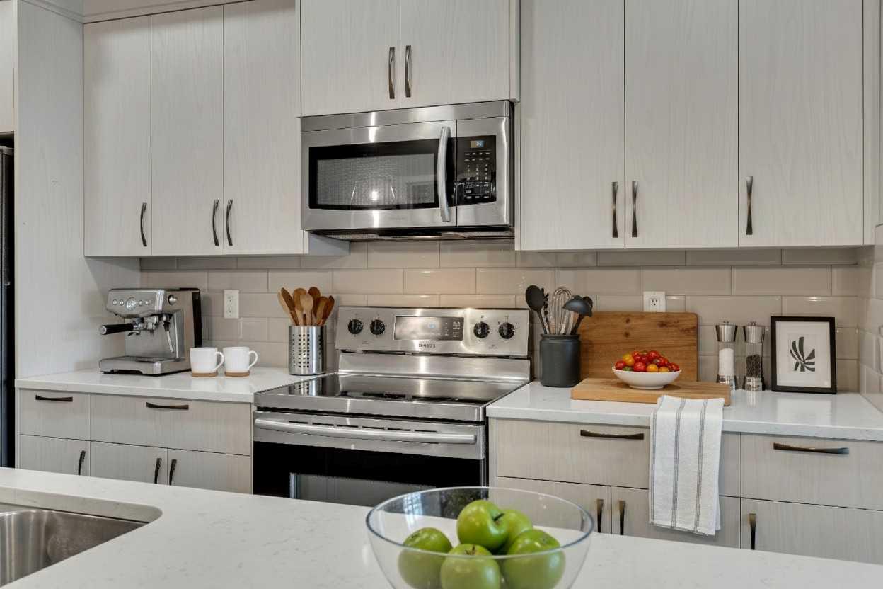 370 Harvest Hills Common NE 113