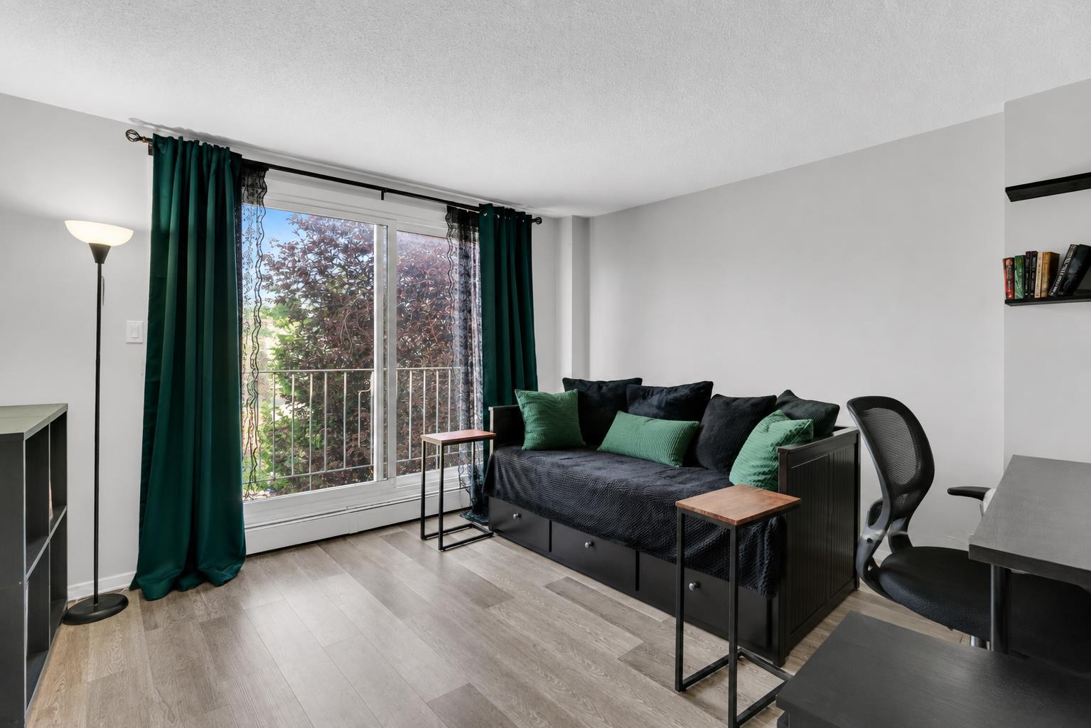 3511 15 Street SW 11