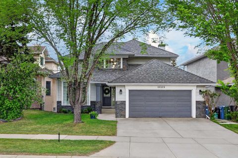 Photo of 11212 Valley Ridge Drive NW, Calgary, AB T3B 5L8 (MLS # A2316183)