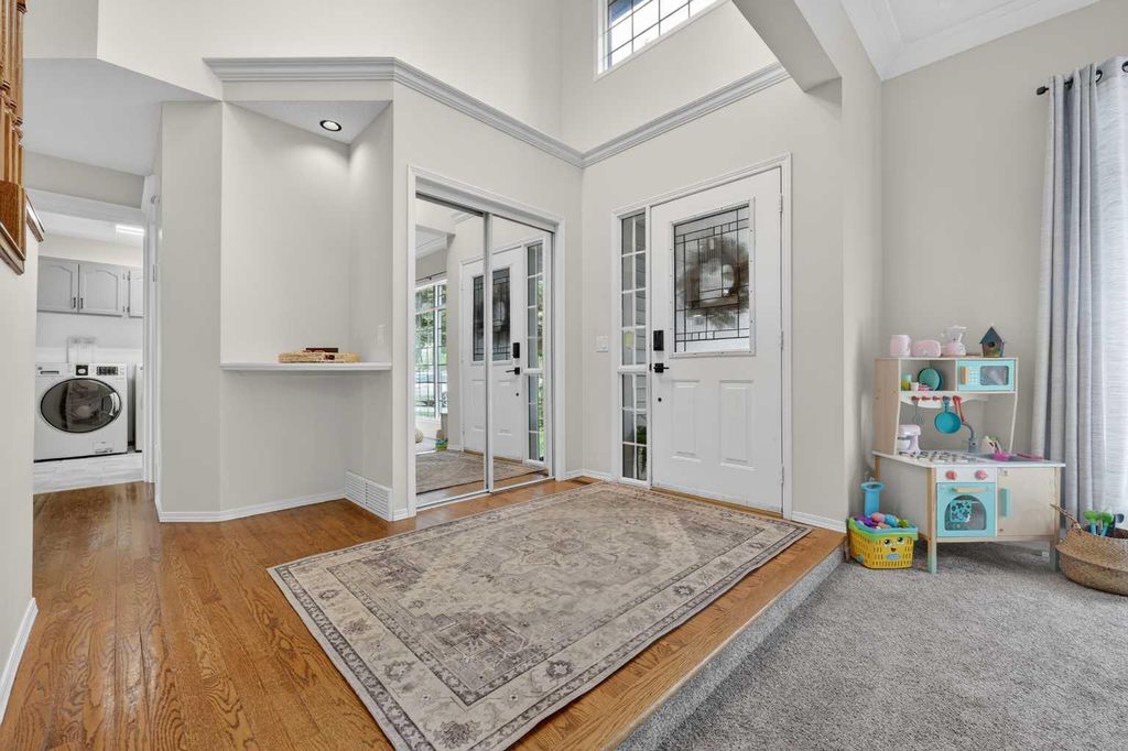 Photo of 11212 Valley Ridge Drive NW, Calgary, AB T3B 5L8 (MLS # A2316183)