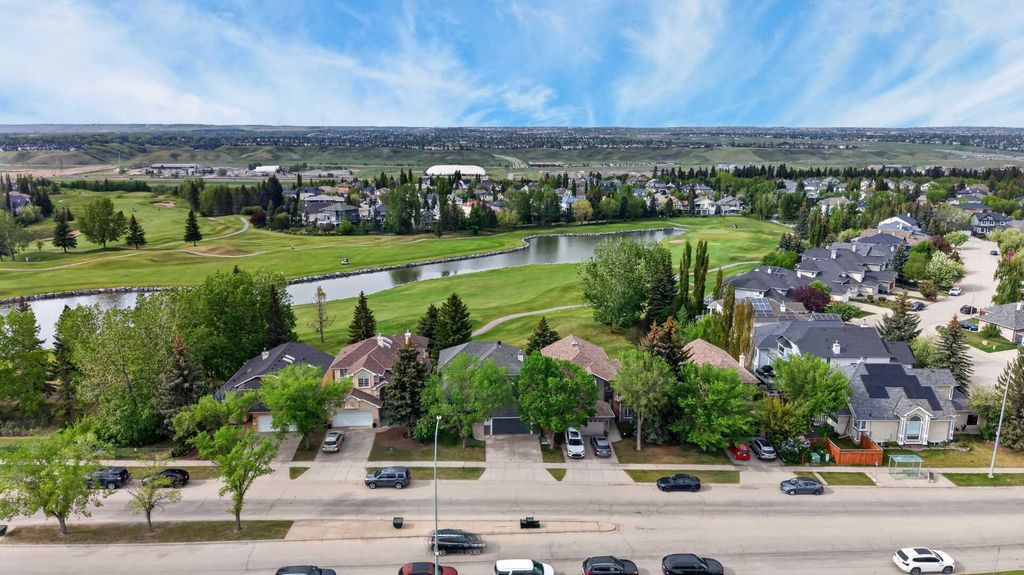 Photo of 11212 Valley Ridge Drive NW, Calgary, AB T3B 5L8 (MLS # A2316183)