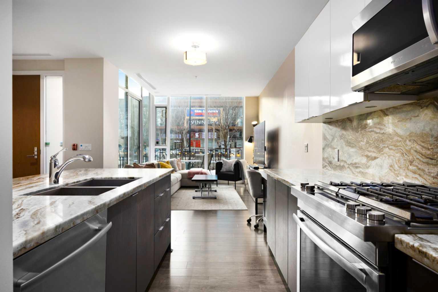 574 Riverfront Lane SE