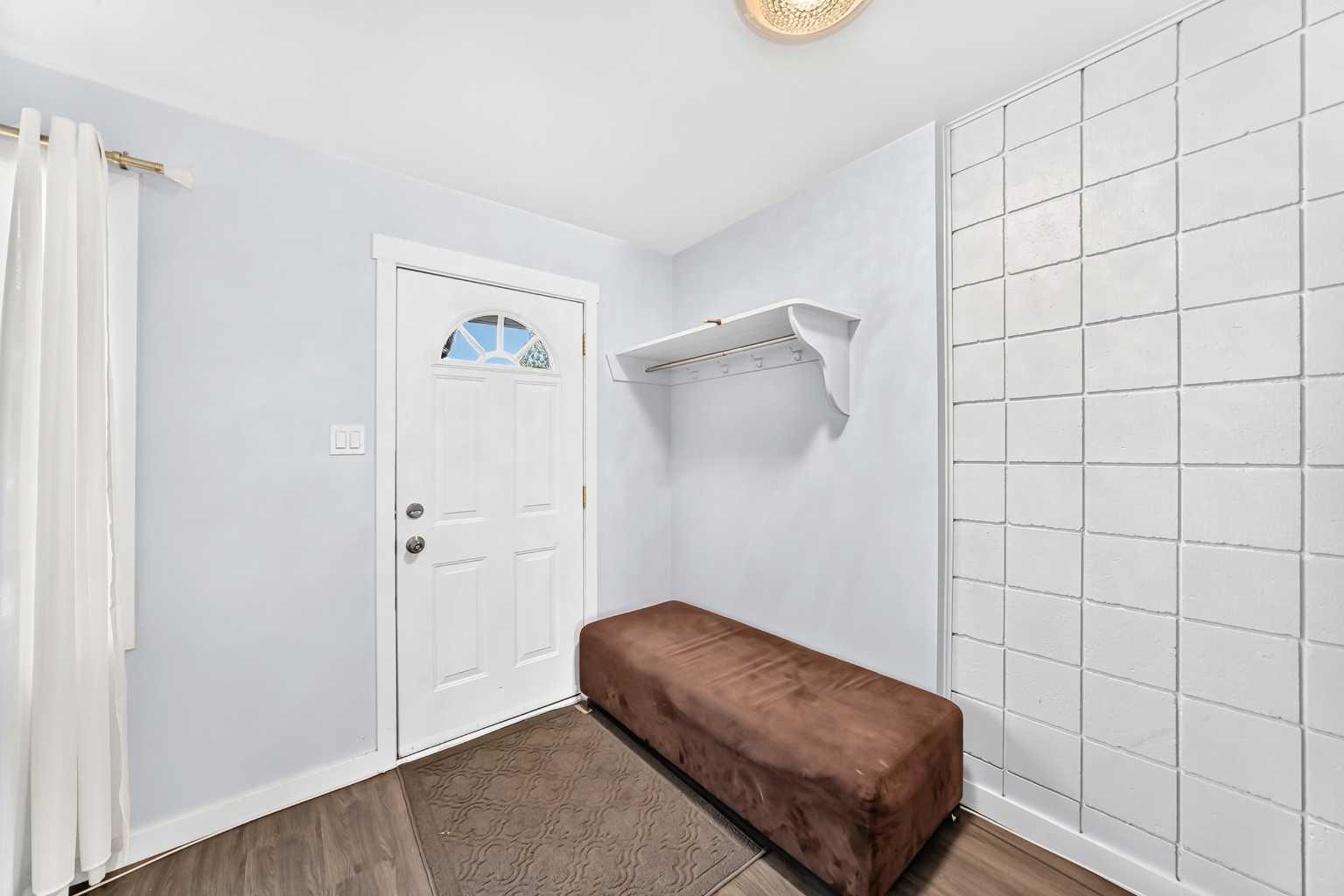 2211 19 Street NE 140
