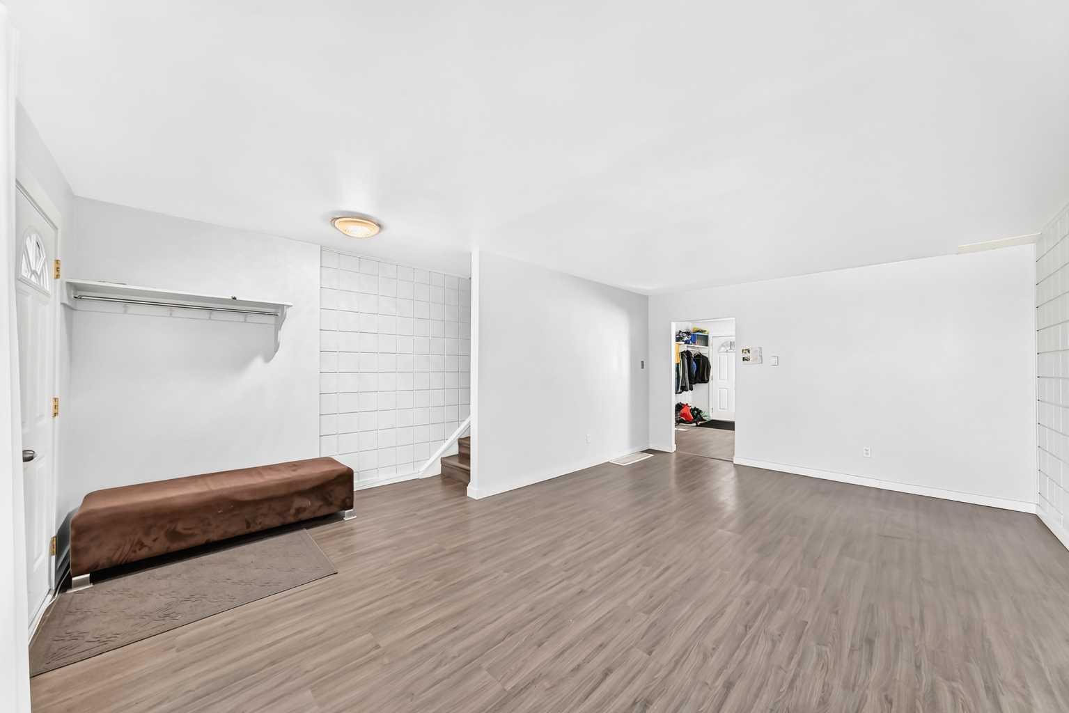 2211 19 Street NE 140