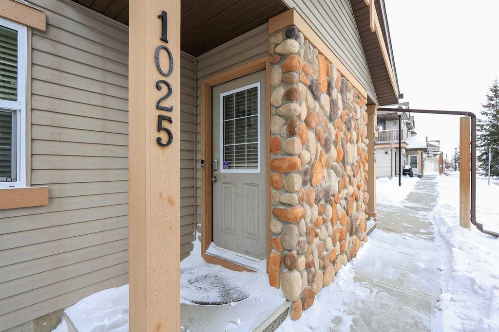 Photo of 31 Jamieson Avenue #1025, Red Deer, AB T4P 0J1 (MLS # A2288414)