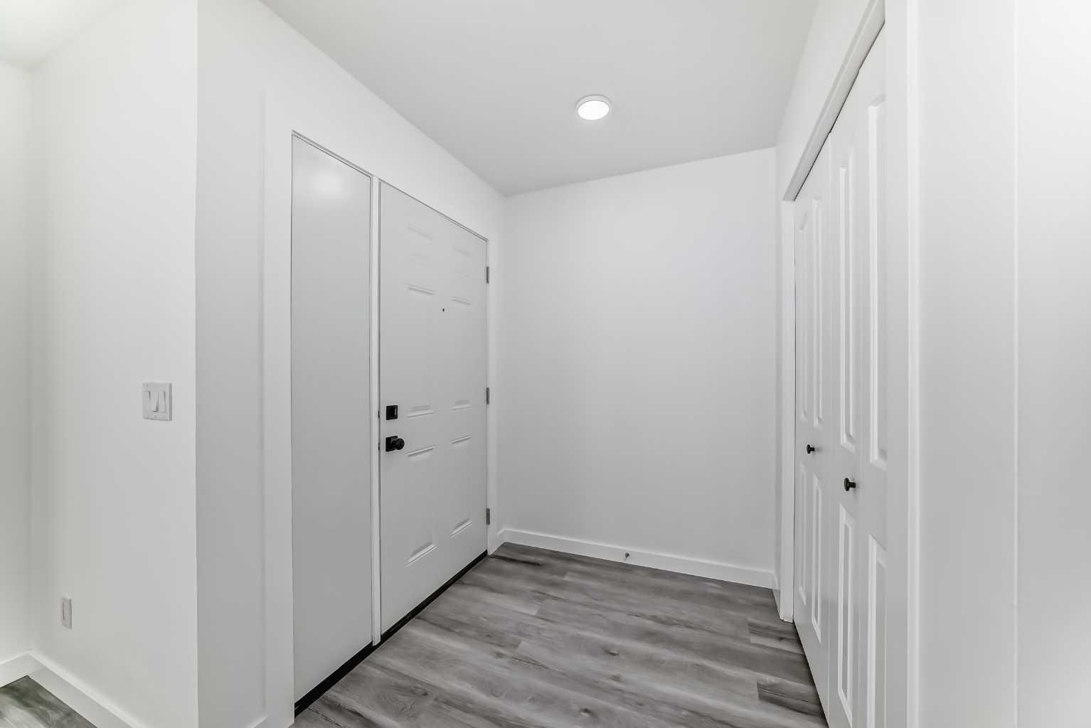 32 Midland Place SE