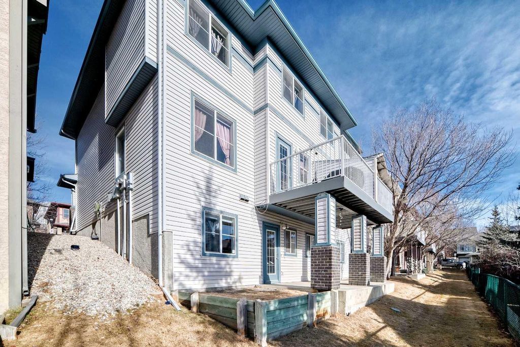 Photo of 116 Hidden Creek Rise NW, Calgary, AB T3A 6L4 (MLS # A2283461)