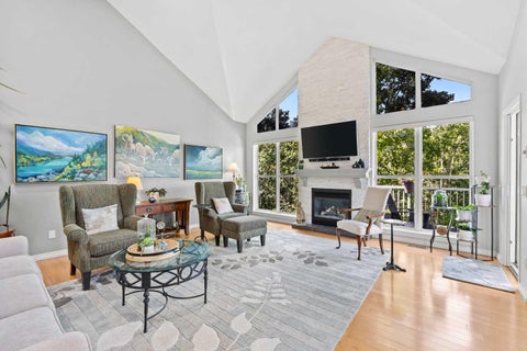 Photo of 706 Patterson View SW, Calgary, AB T3H 3J9 (MLS # A2343652)