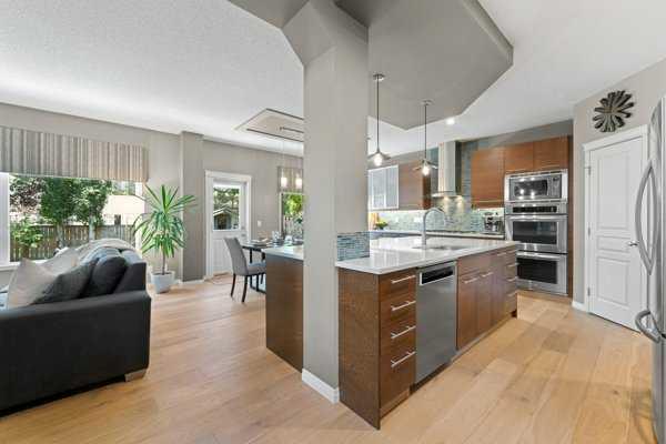 23 Cranleigh Mews SE