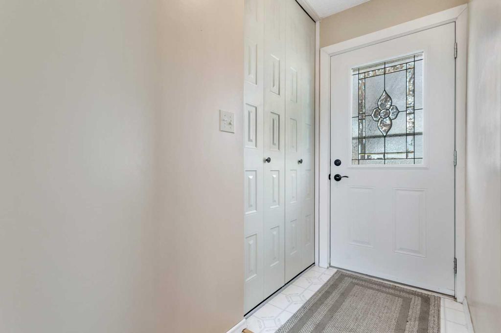 Photo of 5728 57 Street Close, Rocky Mountain House, AB T4T 1H8 (MLS # A2308137)