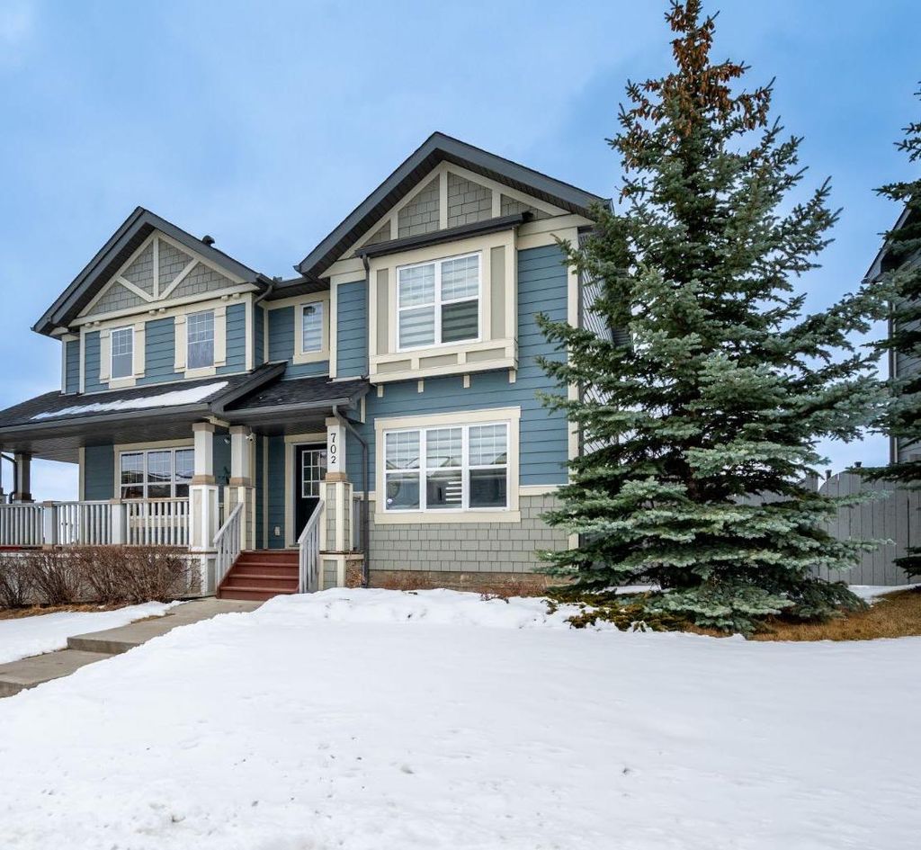 Photo of 702 Panamount Boulevard NW, Calgary, AB T3K 0P7 (MLS # A2299325)