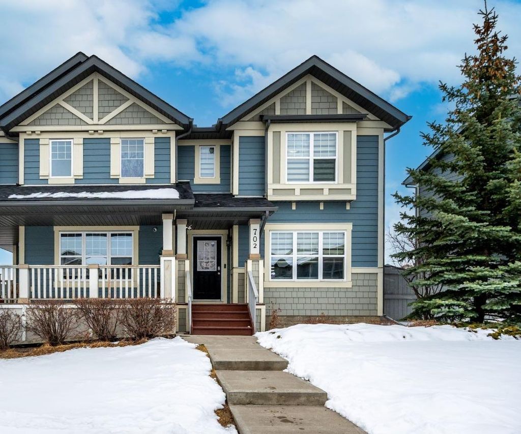 Photo of 702 Panamount Boulevard NW, Calgary, AB T3K 0P7 (MLS # A2299325)