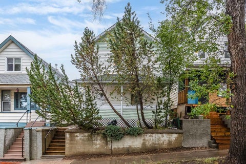 Photo of 319 4 Street SE, Medicine Hat, AB T1A 0K3 (MLS # A2342330)