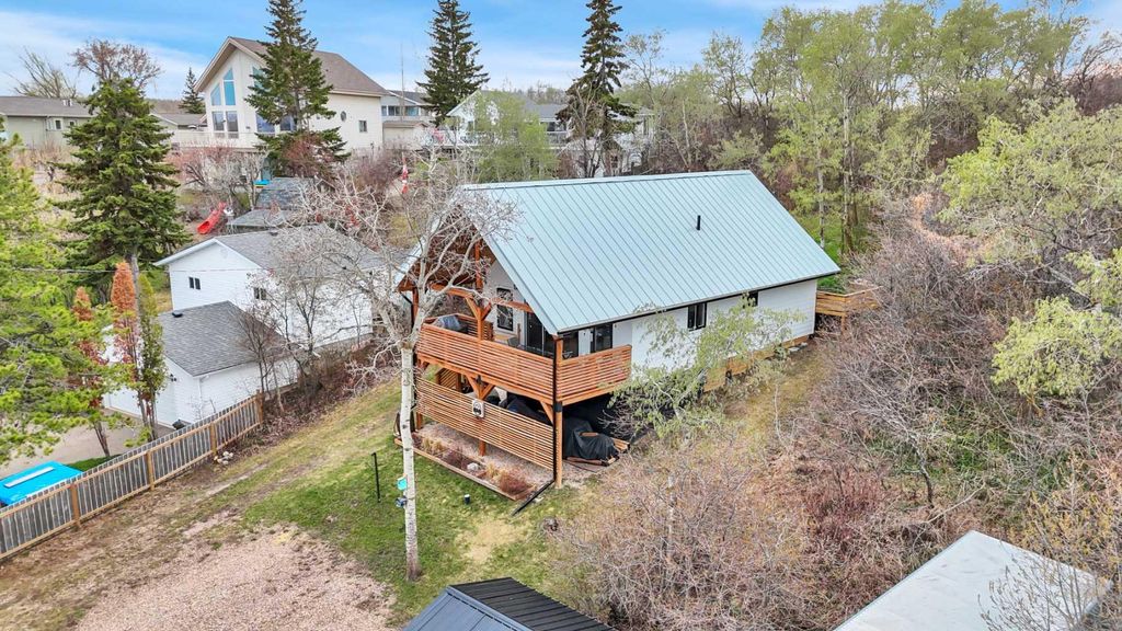 Photo of 62 Sands Street, Rochon Sands, AB T0C 2L0 (MLS # A2308049)