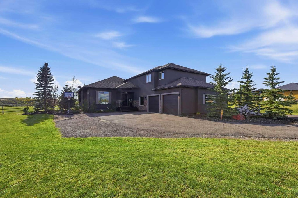 Photo of 56097 Ridgeview Drive E, Rural Foothills County, AB T1S 5A9 (MLS # A2349738)