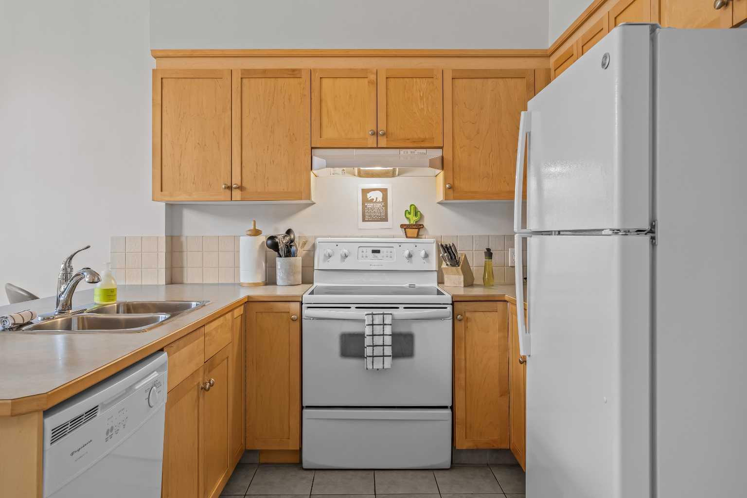 1140 Railway Avenue 403