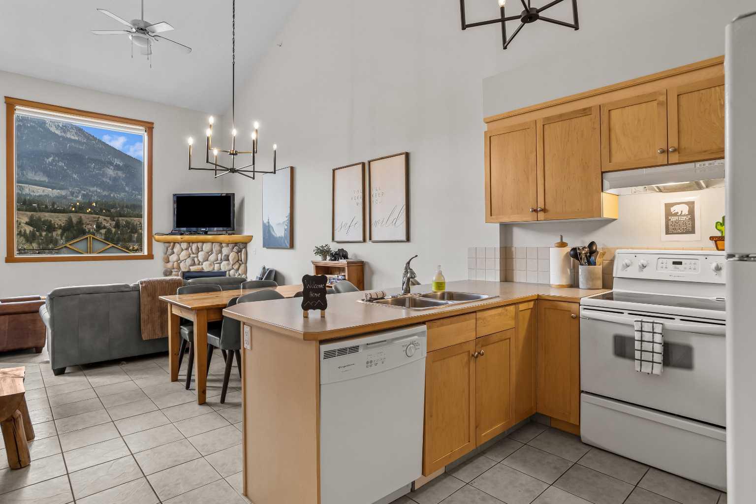 1140 Railway Avenue 403